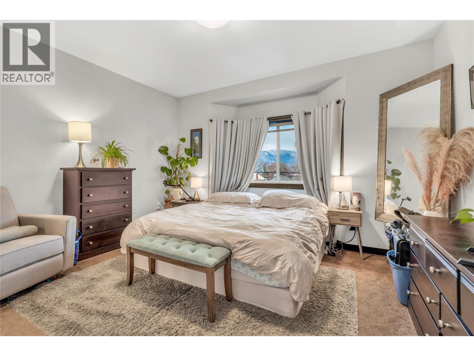 #102 653 Papineau Street - 17