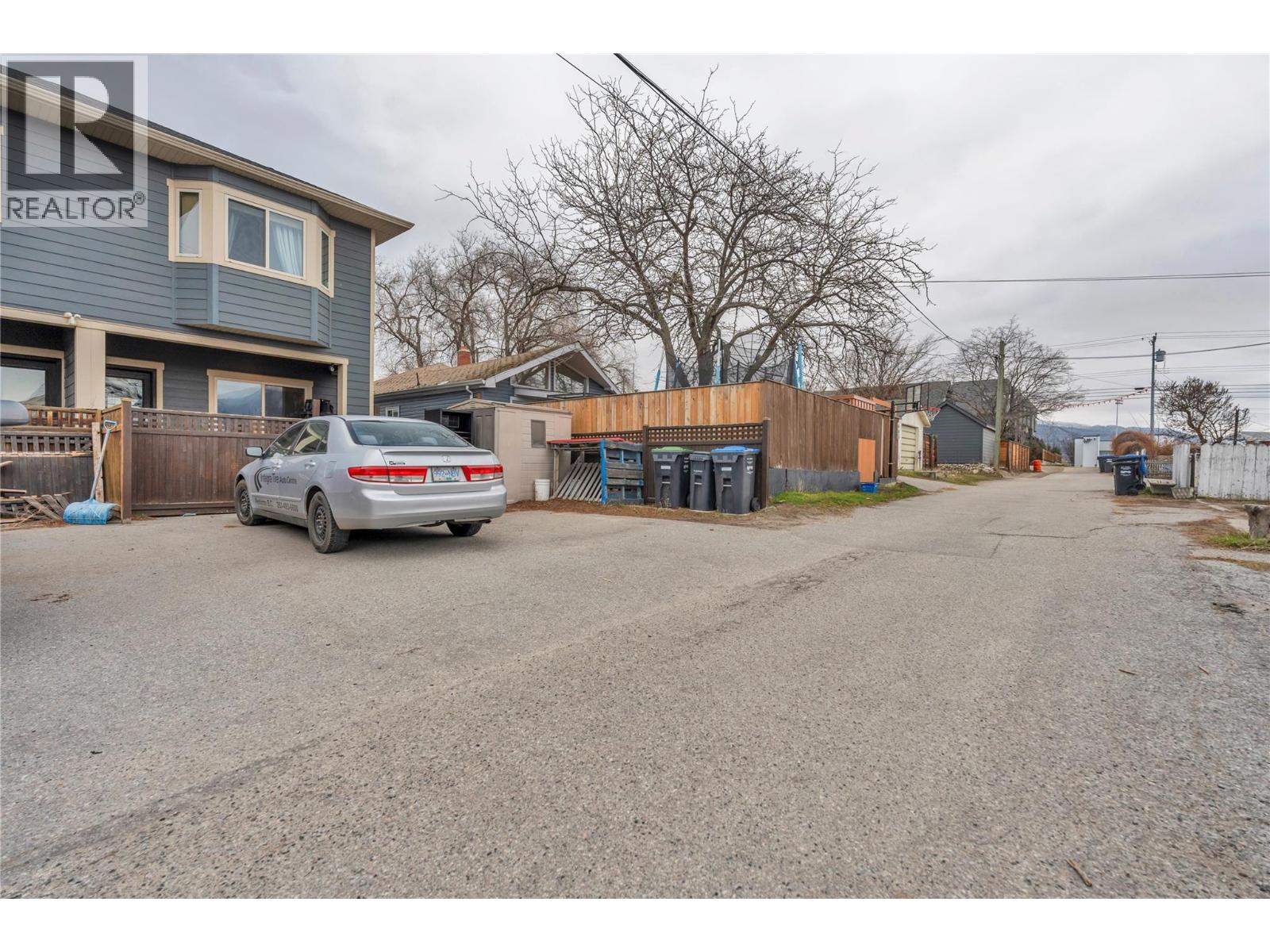#102 653 Papineau Street - 20