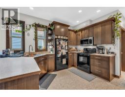 2pc Bathroom - 653 Papineau Street Unit# 102, Penticton, BC V2A4X8 Photo 7