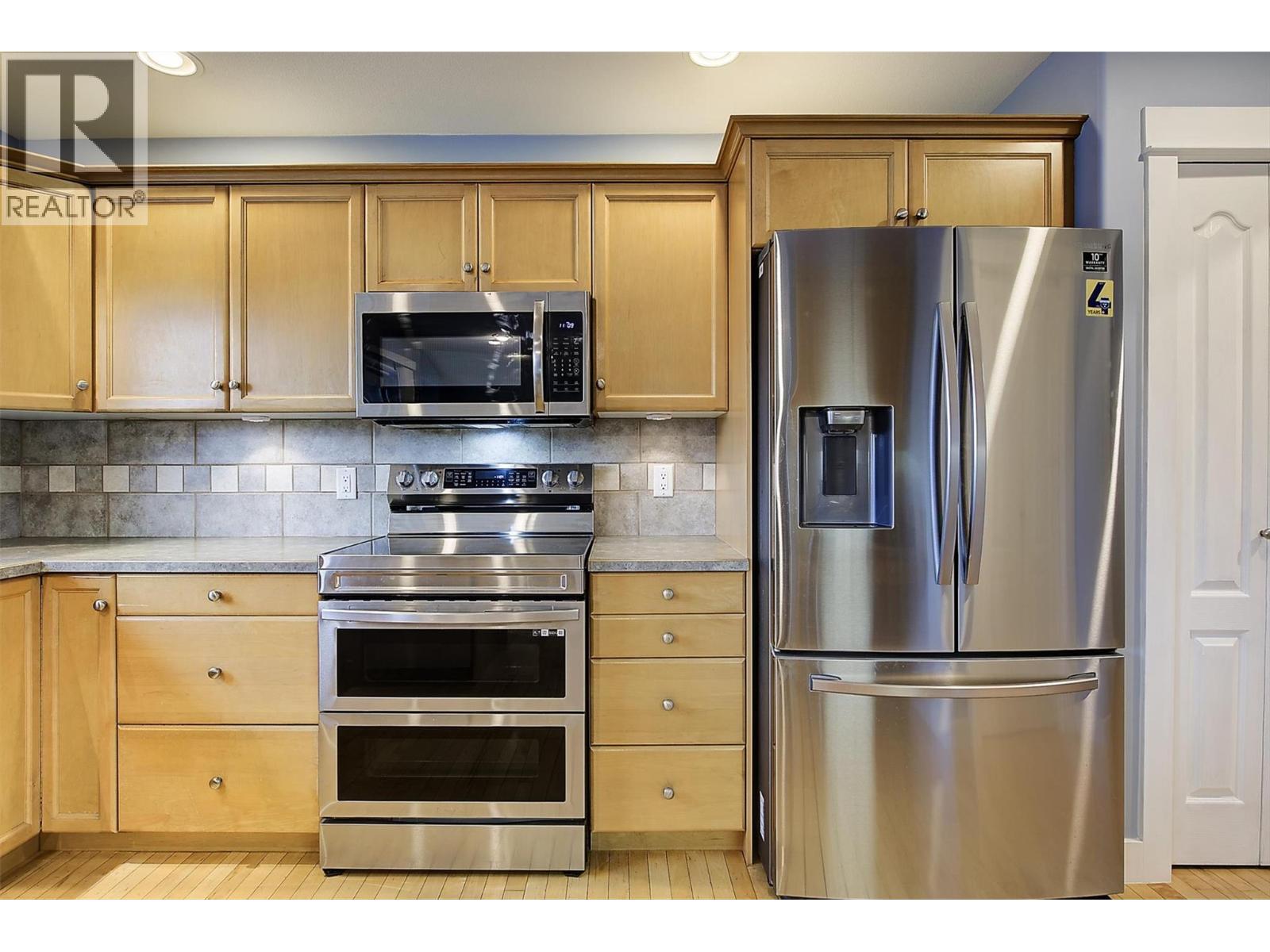 1682 Vineyard Drive - 16