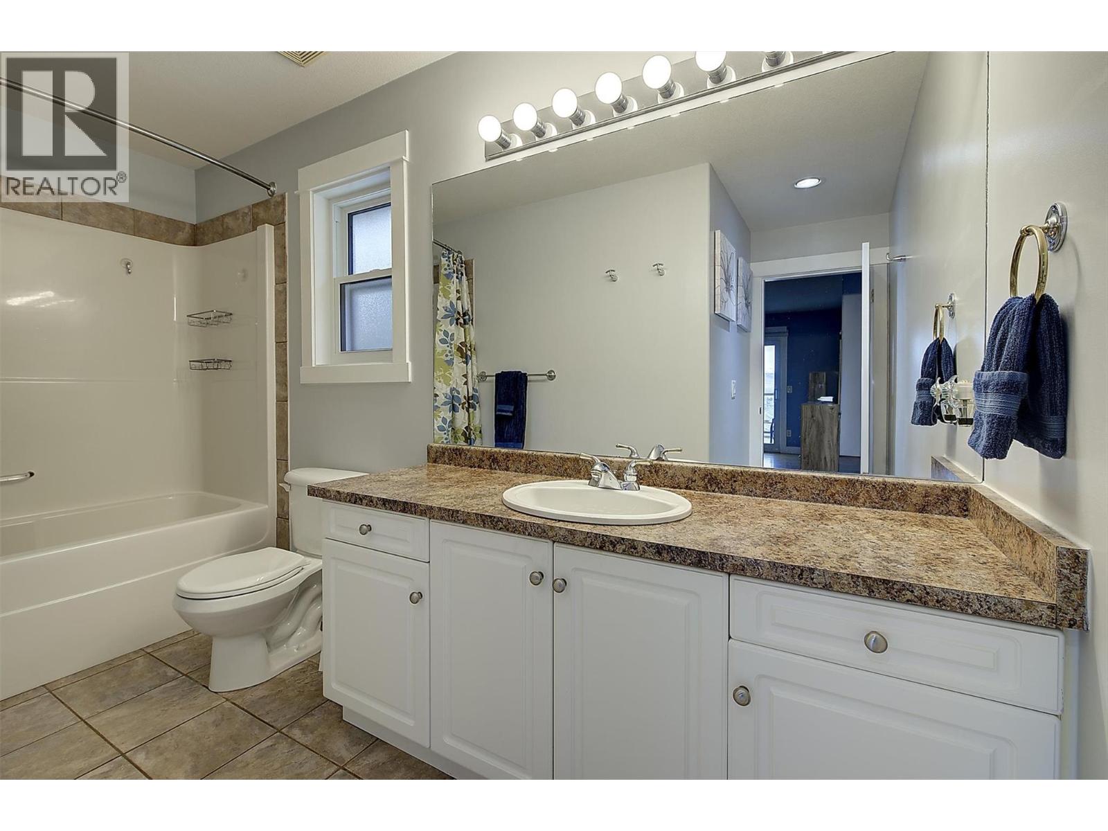 1682 Vineyard Drive - 27