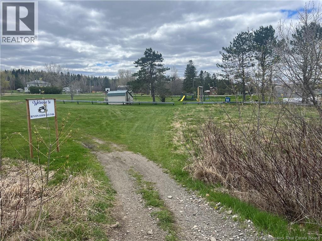 903 Benton Road - 32