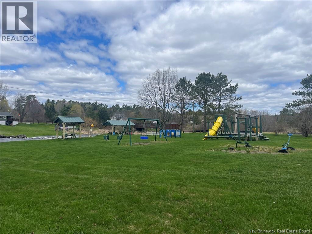 903 Benton Road - 31