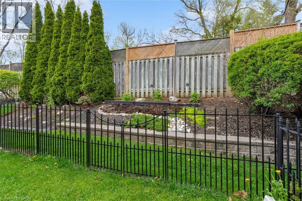 710 SPRING GARDENS Road Unit# 20, Burlington, Ontario, L7T4K7 — Photo 39