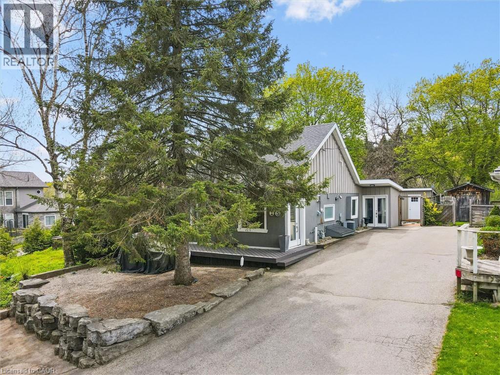 15 POPLAR Trail, Puslinch, Ontario, N3C2V4 — Photo 9