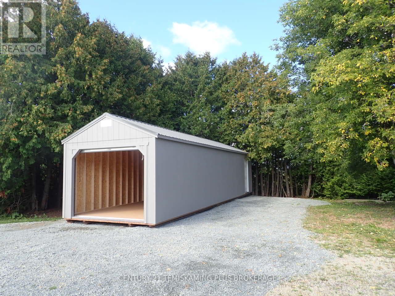 864153 UNO PARK ROAD - 17