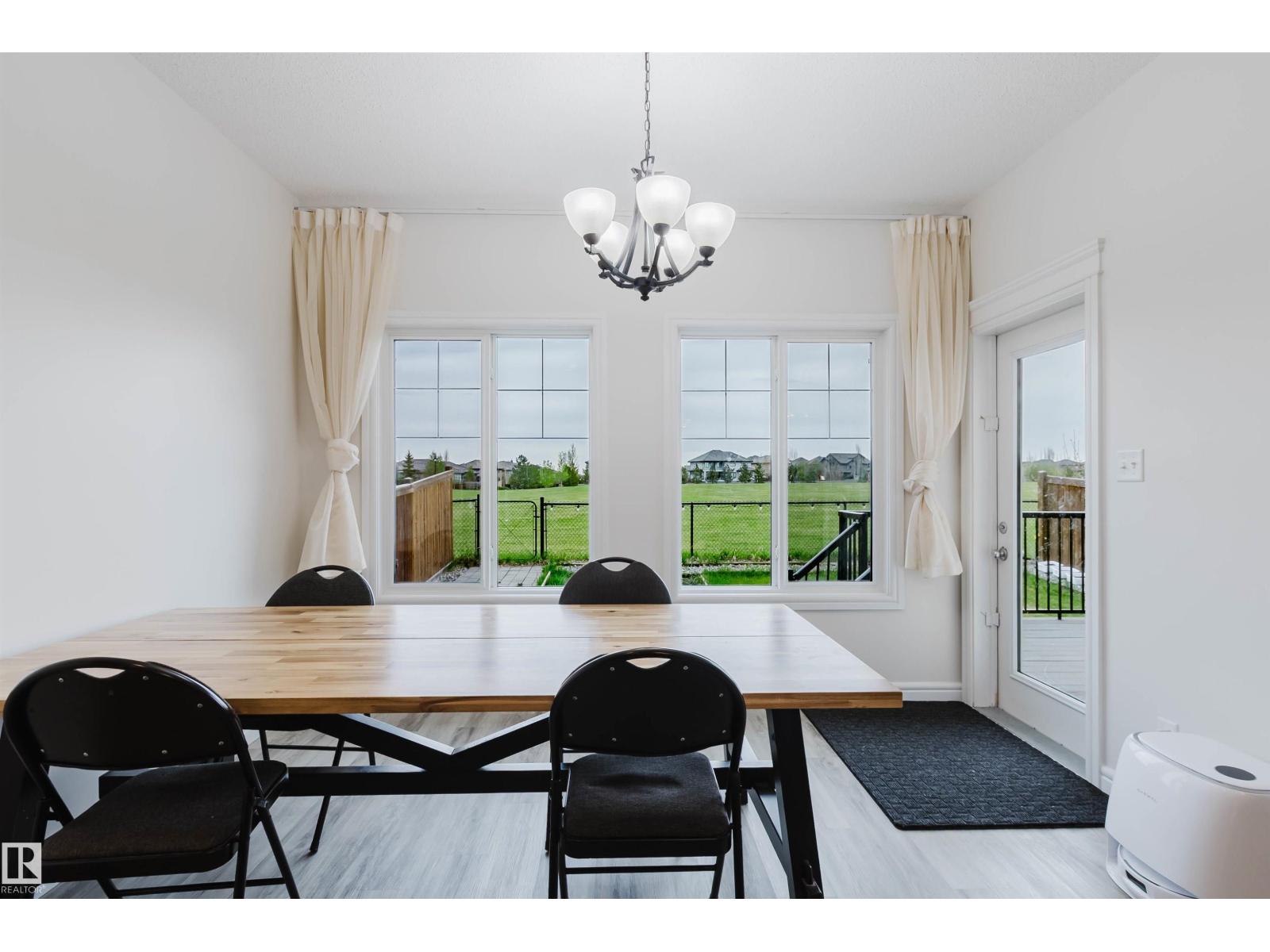 17718 5A AV SW - 17