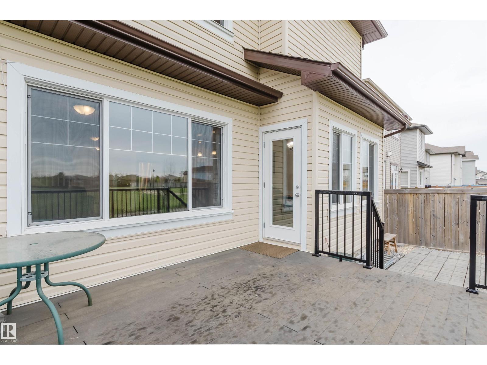 17718 5A AV SW - 44