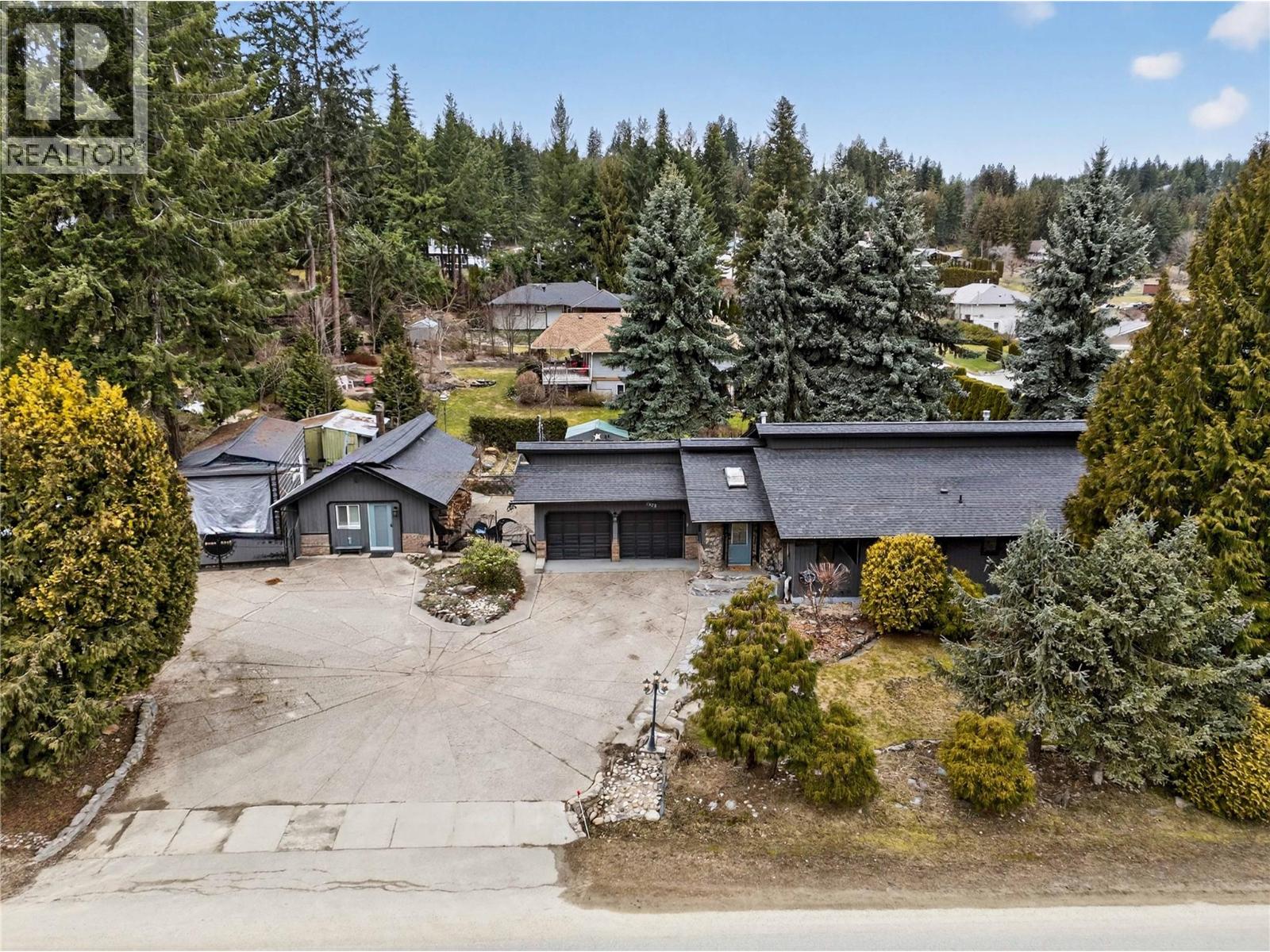 2829 Marine Drive - 6
