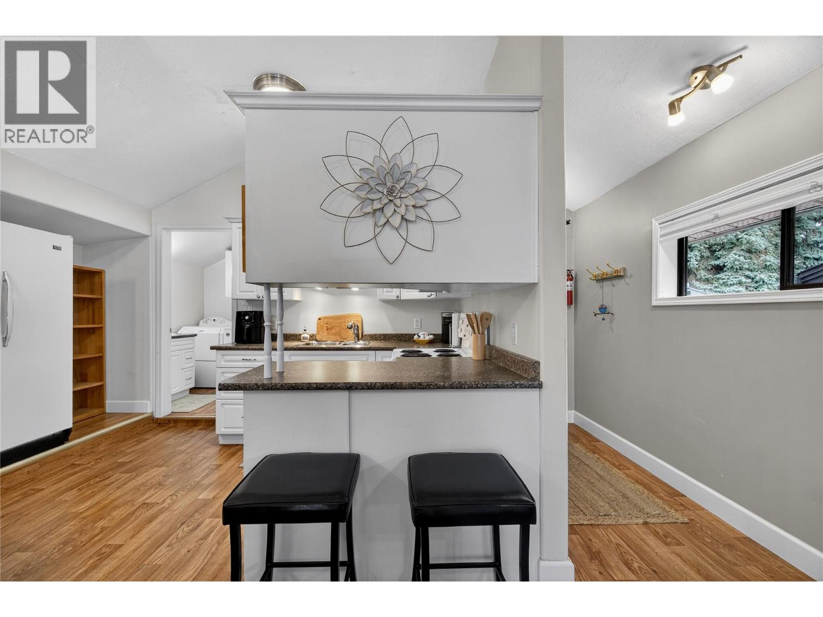 2829 Marine Drive - 74