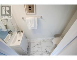 18 - 85 Eastwood Park Gardens, Toronto, ON M8W0B9 Photo 12