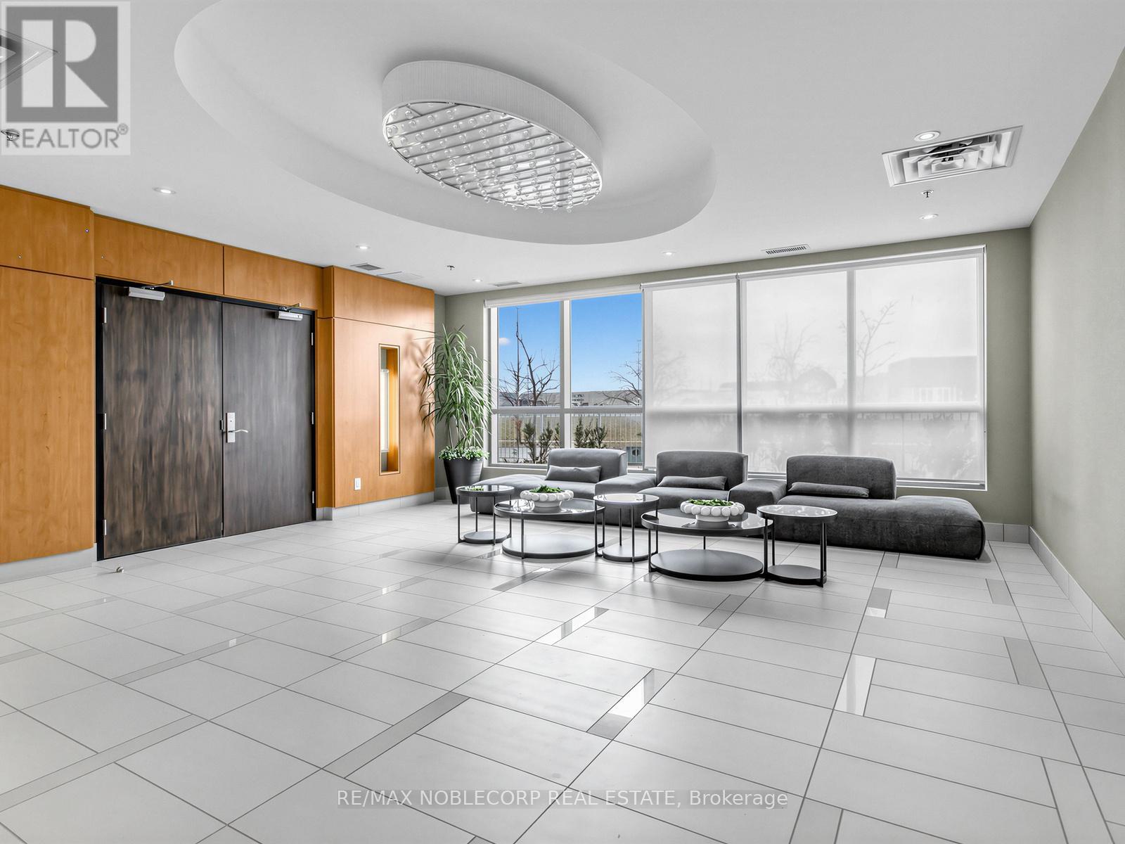 #1705 840 QUEENS PLATE DRIVE - 2