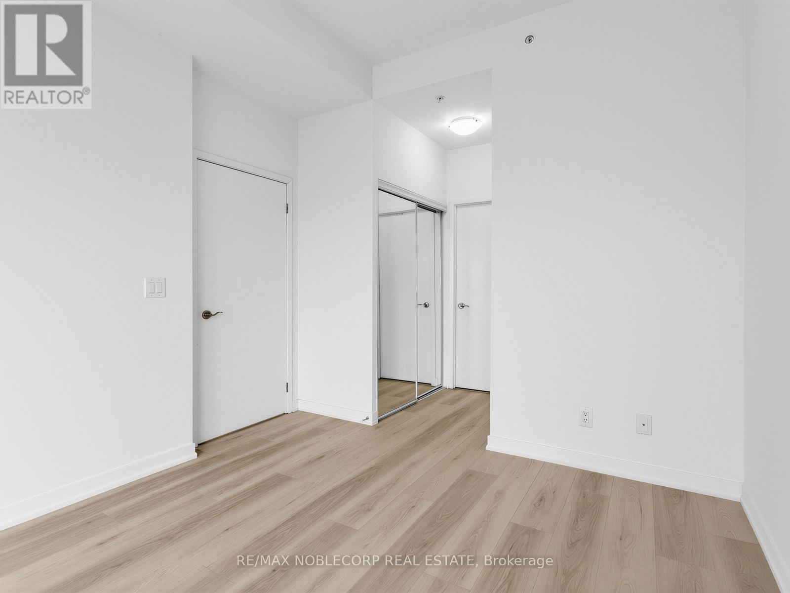 #1705 840 QUEENS PLATE DRIVE - 24