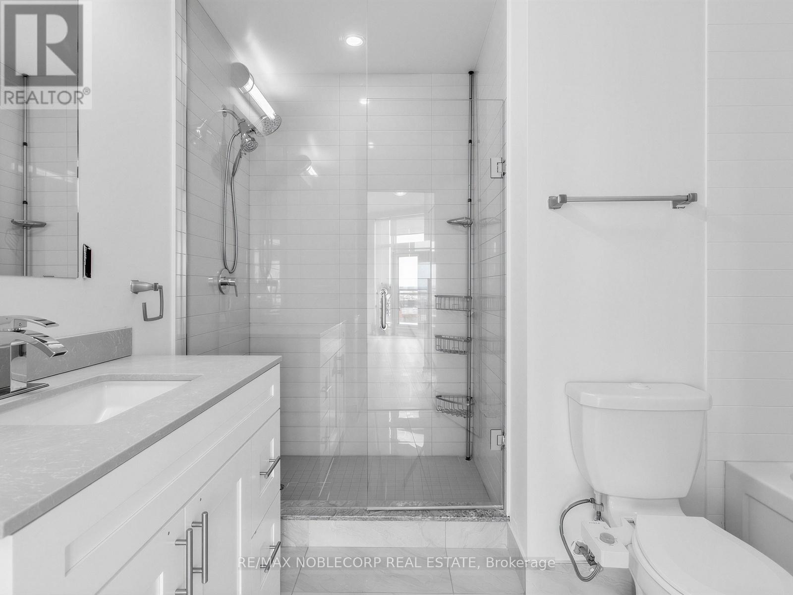 #1705 840 QUEENS PLATE DRIVE - 26