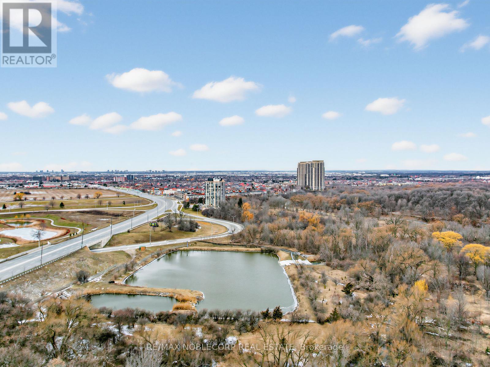 #1705 840 QUEENS PLATE DRIVE - 34