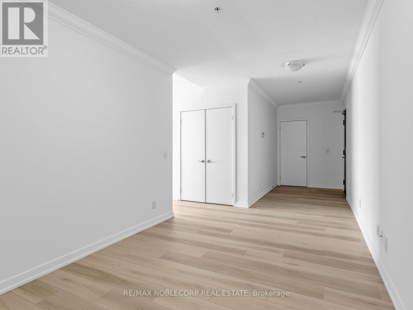 #1705 840 QUEENS PLATE DRIVE - 7