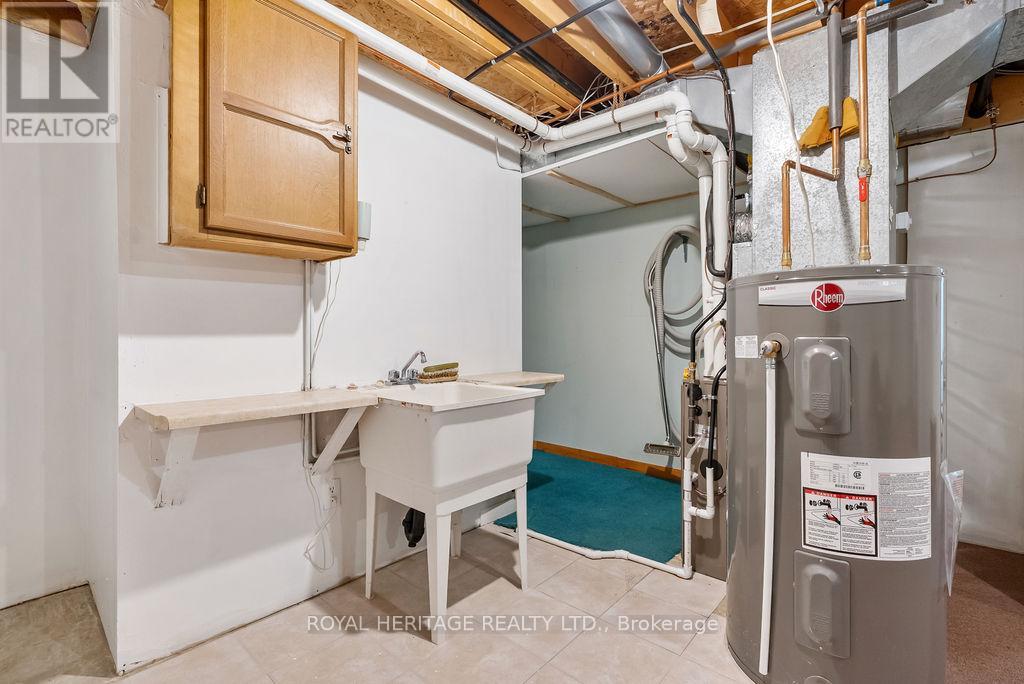 23 JUNIPER COURT - 34