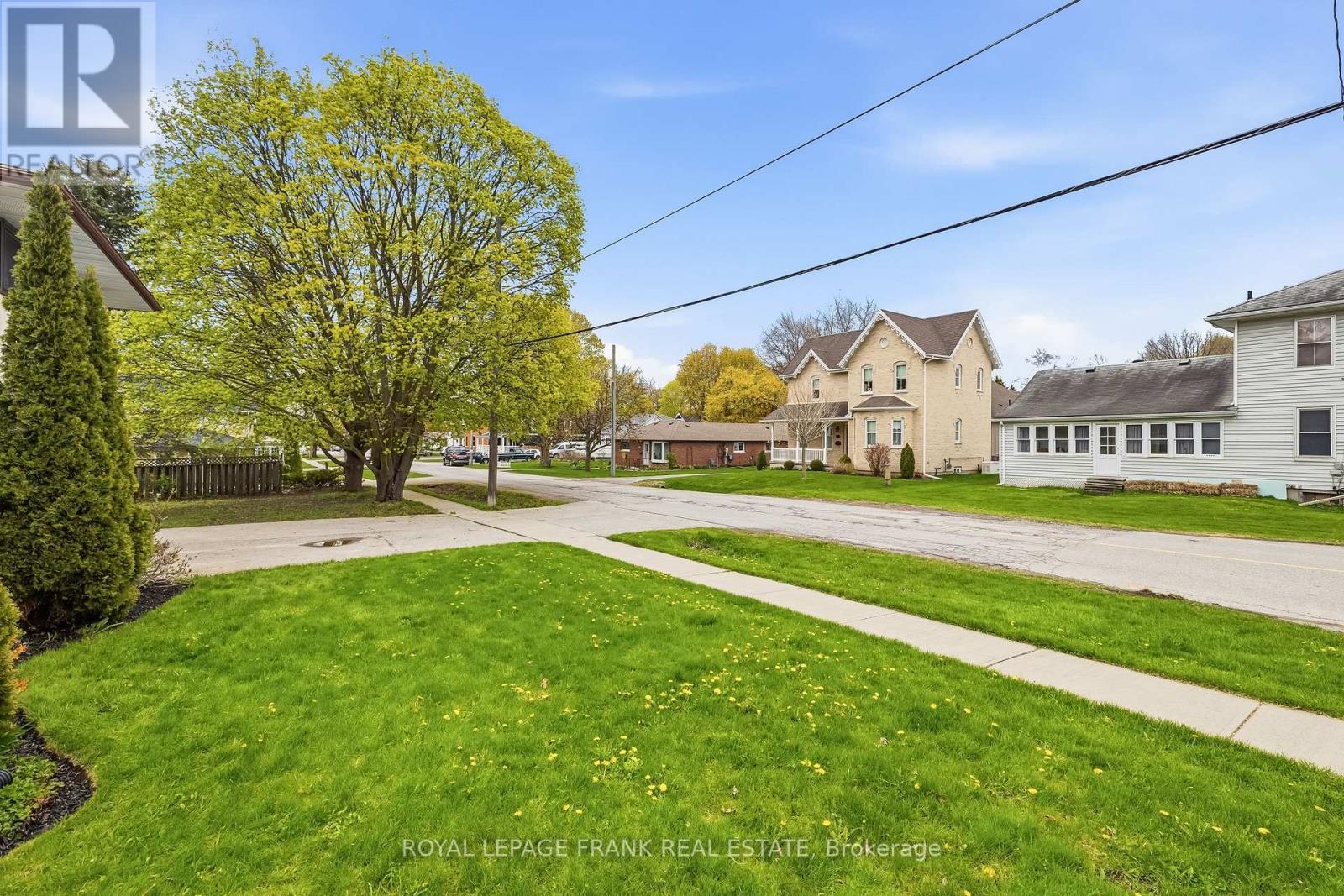 69 CASIMIR STREET - 3