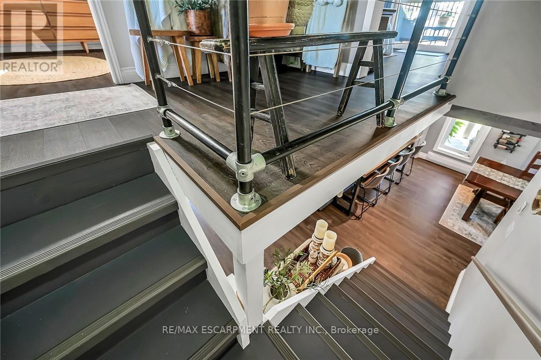 55 LAKESIDE DRIVE - 23