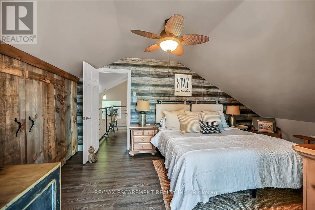 55 LAKESIDE DRIVE - 26