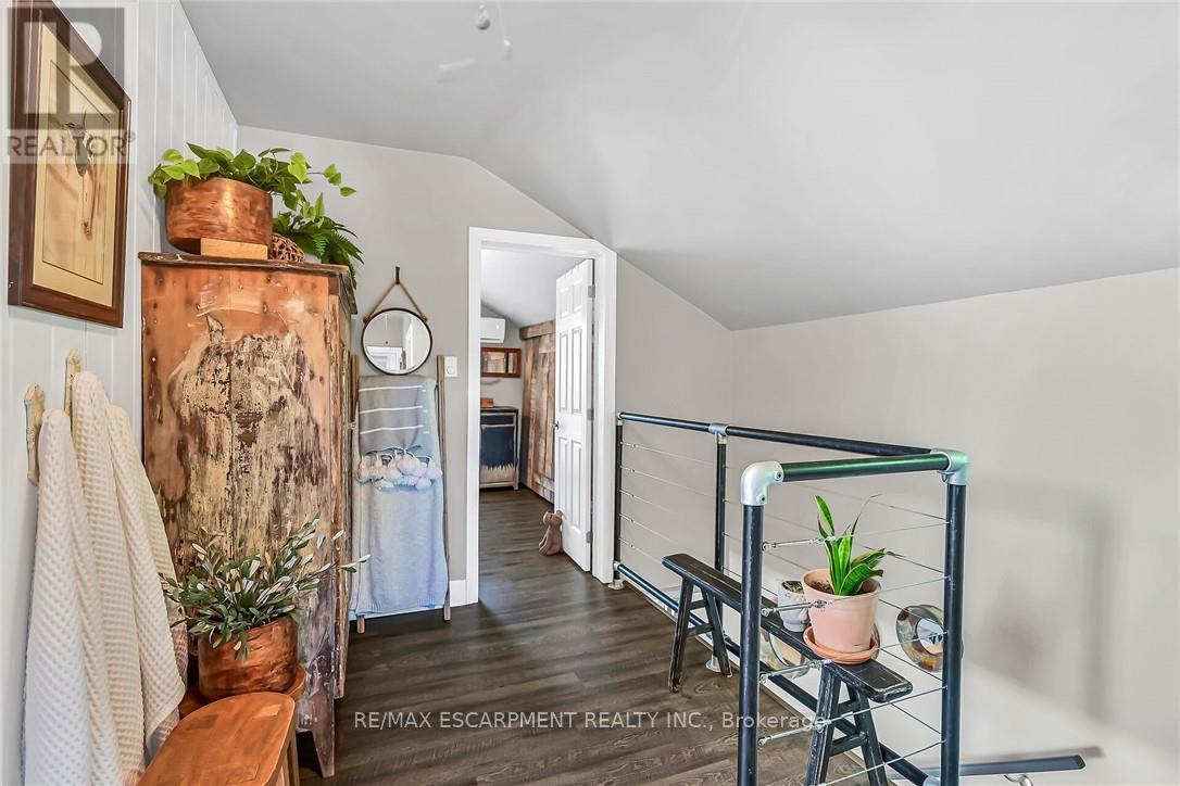 55 LAKESIDE DRIVE - 31
