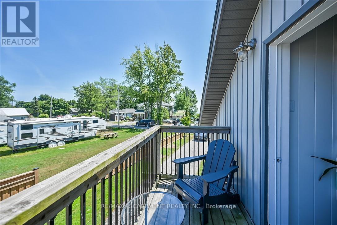 55 LAKESIDE DRIVE - 36
