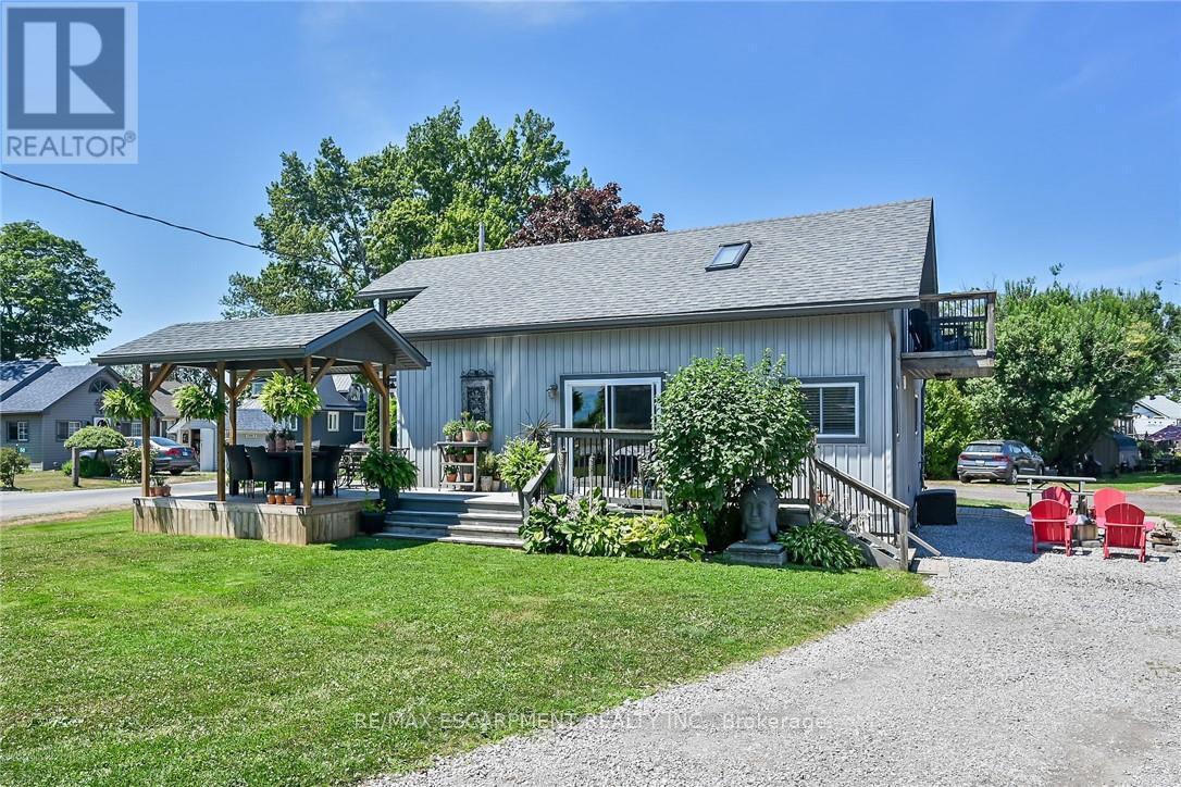 55 LAKESIDE DRIVE - 40