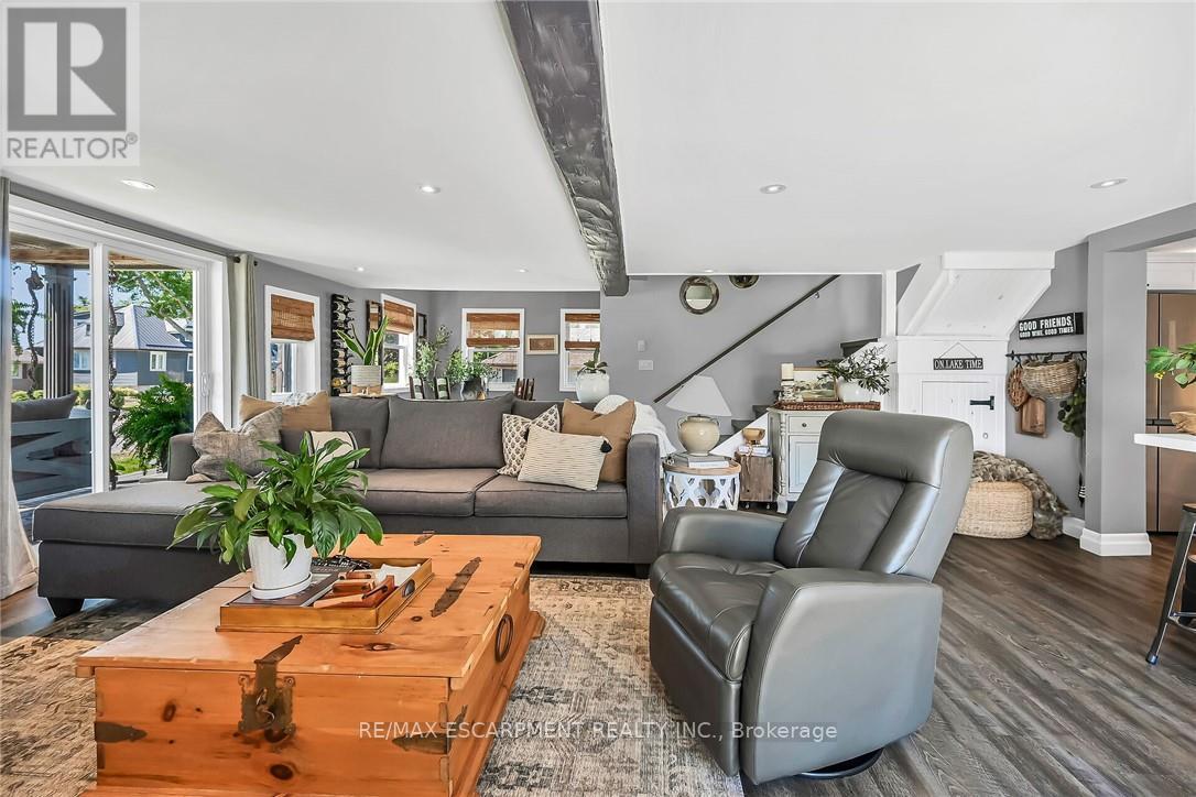 55 LAKESIDE DRIVE - 8