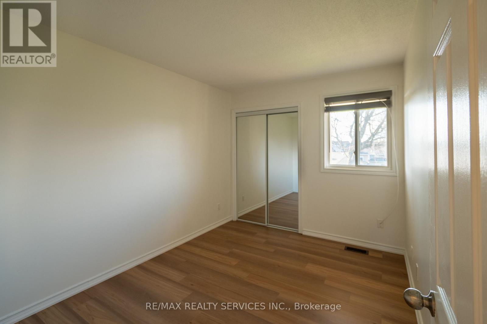 #176 100 BROWNLEIGH AVENUE - 16