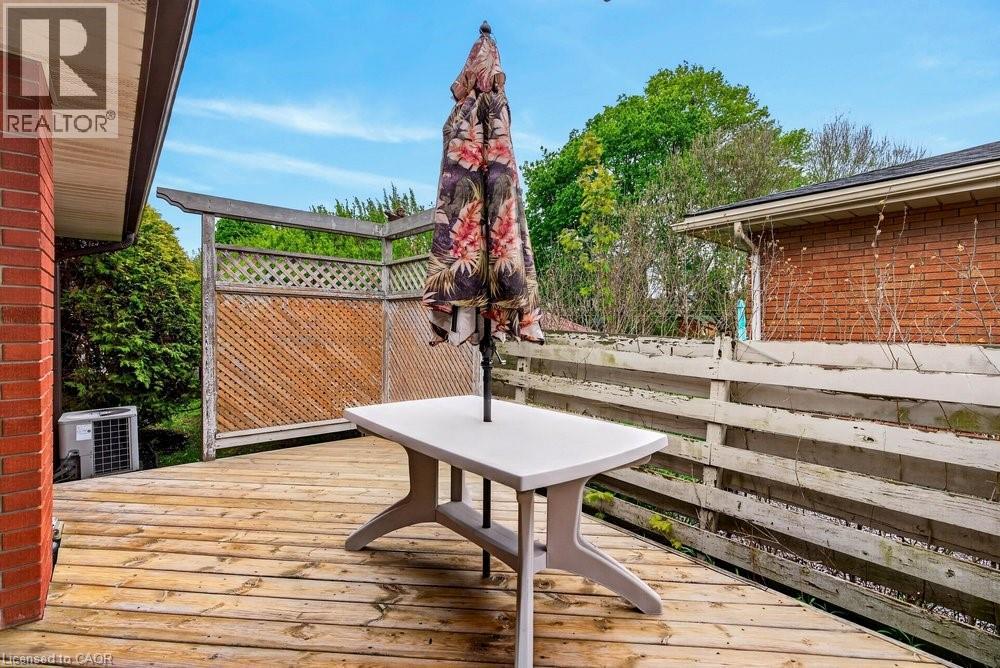 93 VARADI Avenue, Brantford, Ontario, N3R3N4 — Photo 15