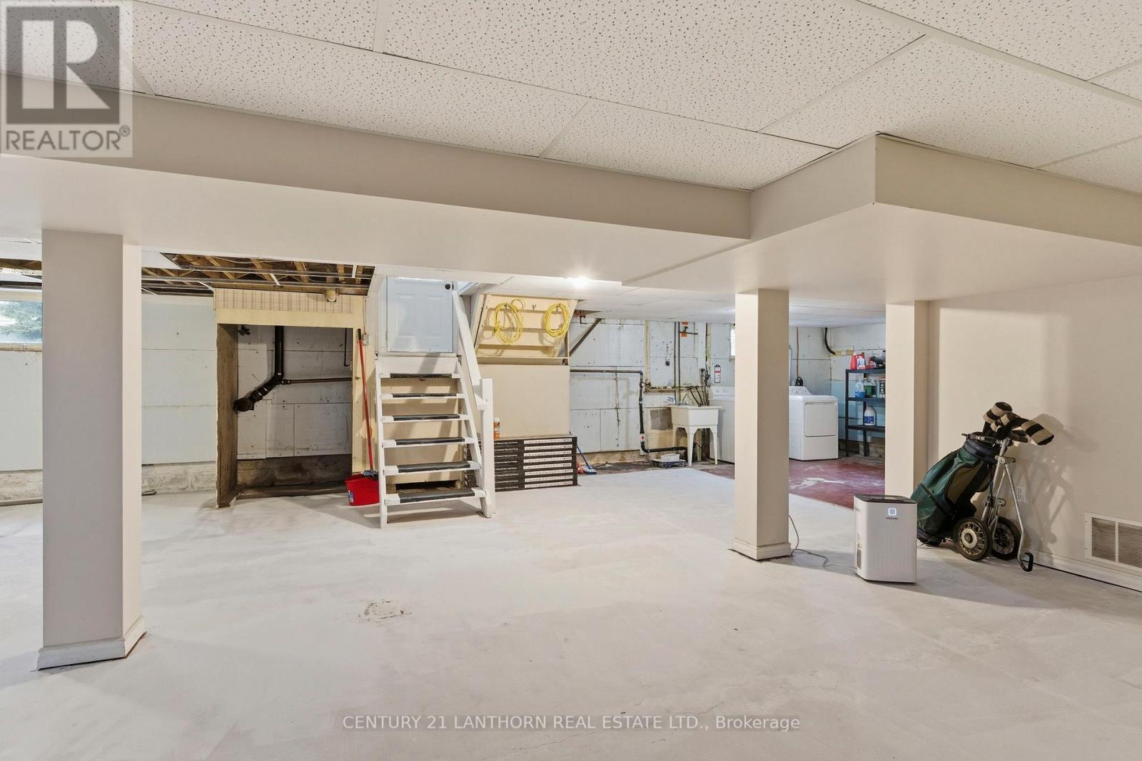 3517 CHARLEVILLE ROAD - 23
