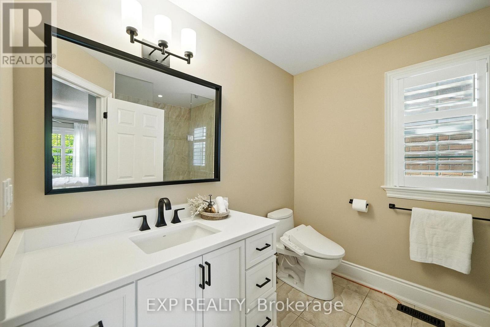 6 CORTLAND WAY - 18