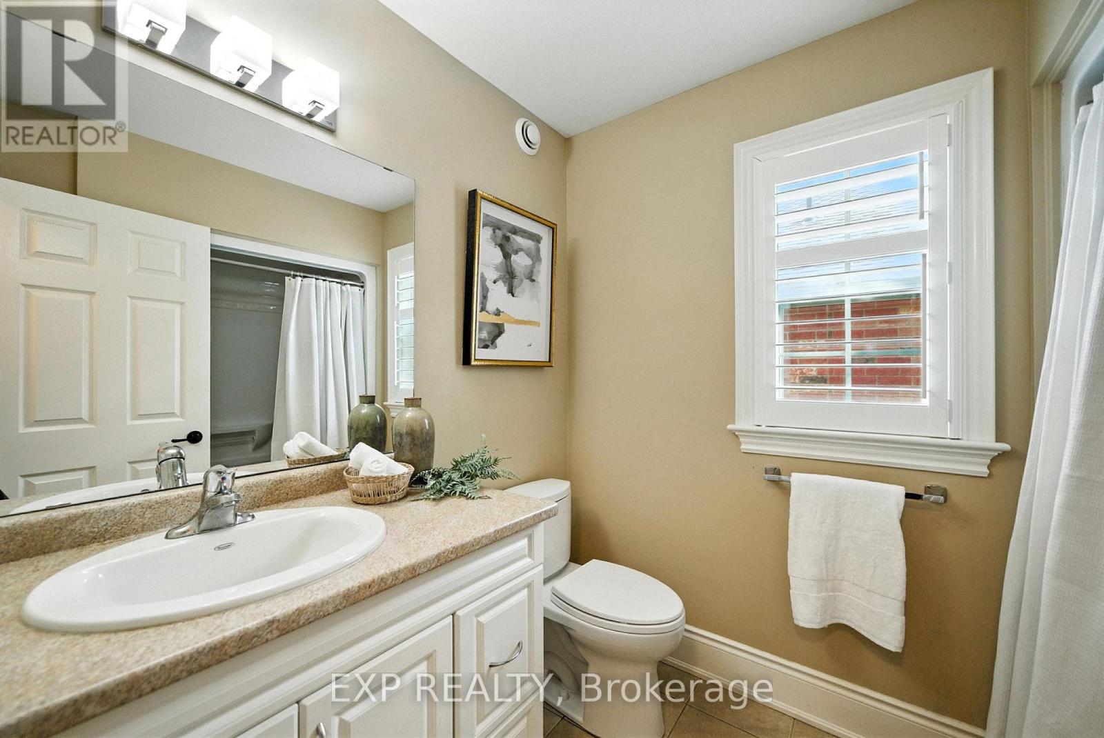 6 CORTLAND WAY - 21