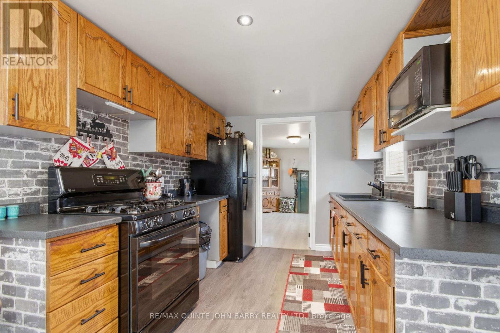 43 STONEY SETTLEMENT ROAD - 13