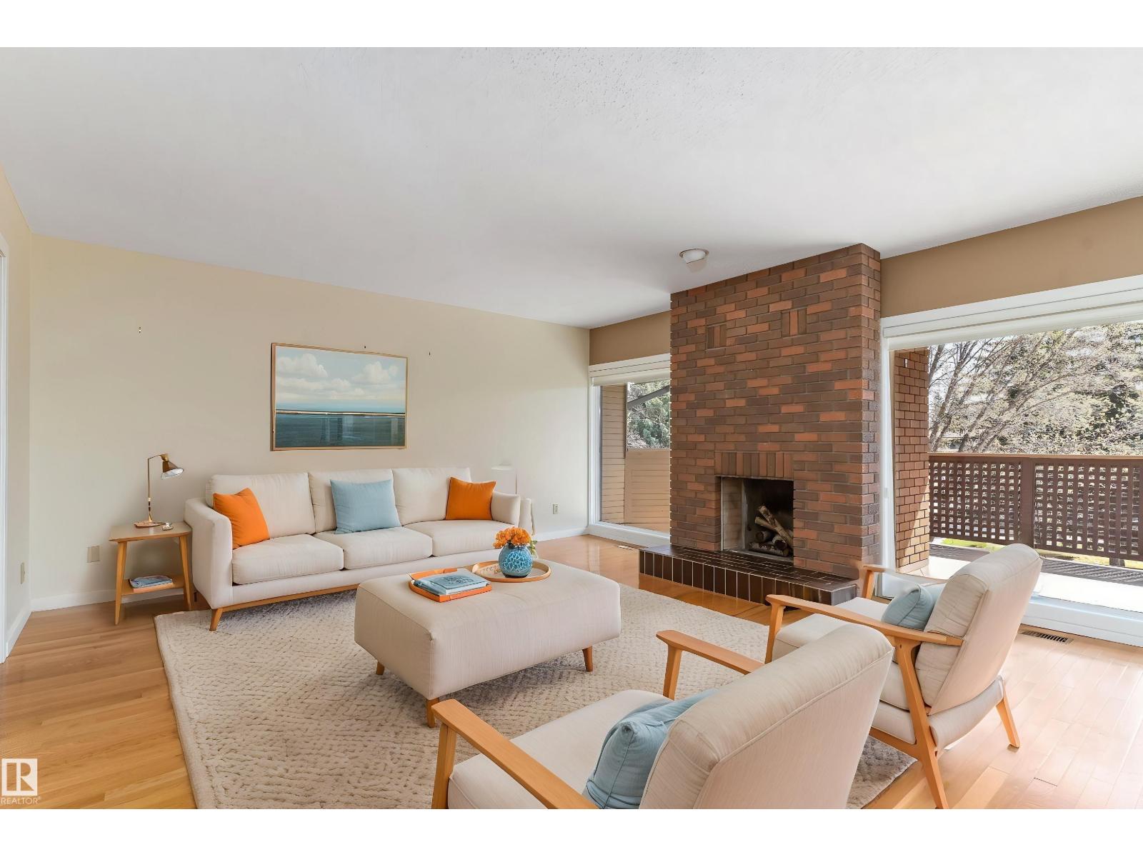 #7 14824 45 AV NW - 24