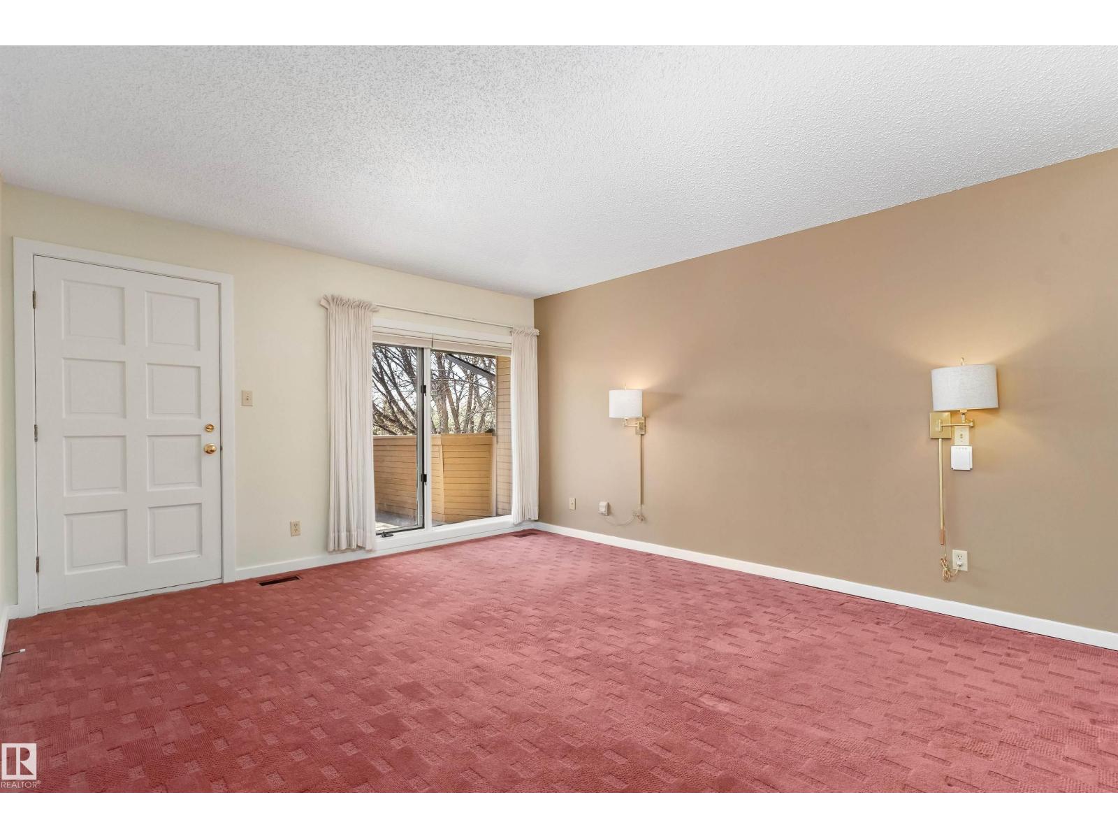 #7 14824 45 AV NW - 38