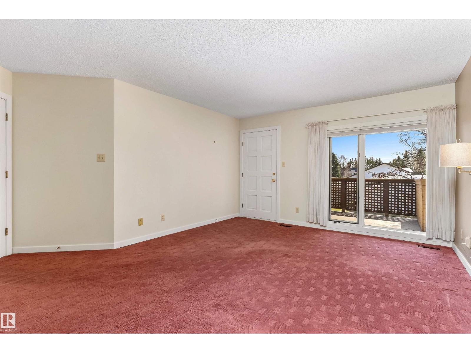 #7 14824 45 AV NW - 42