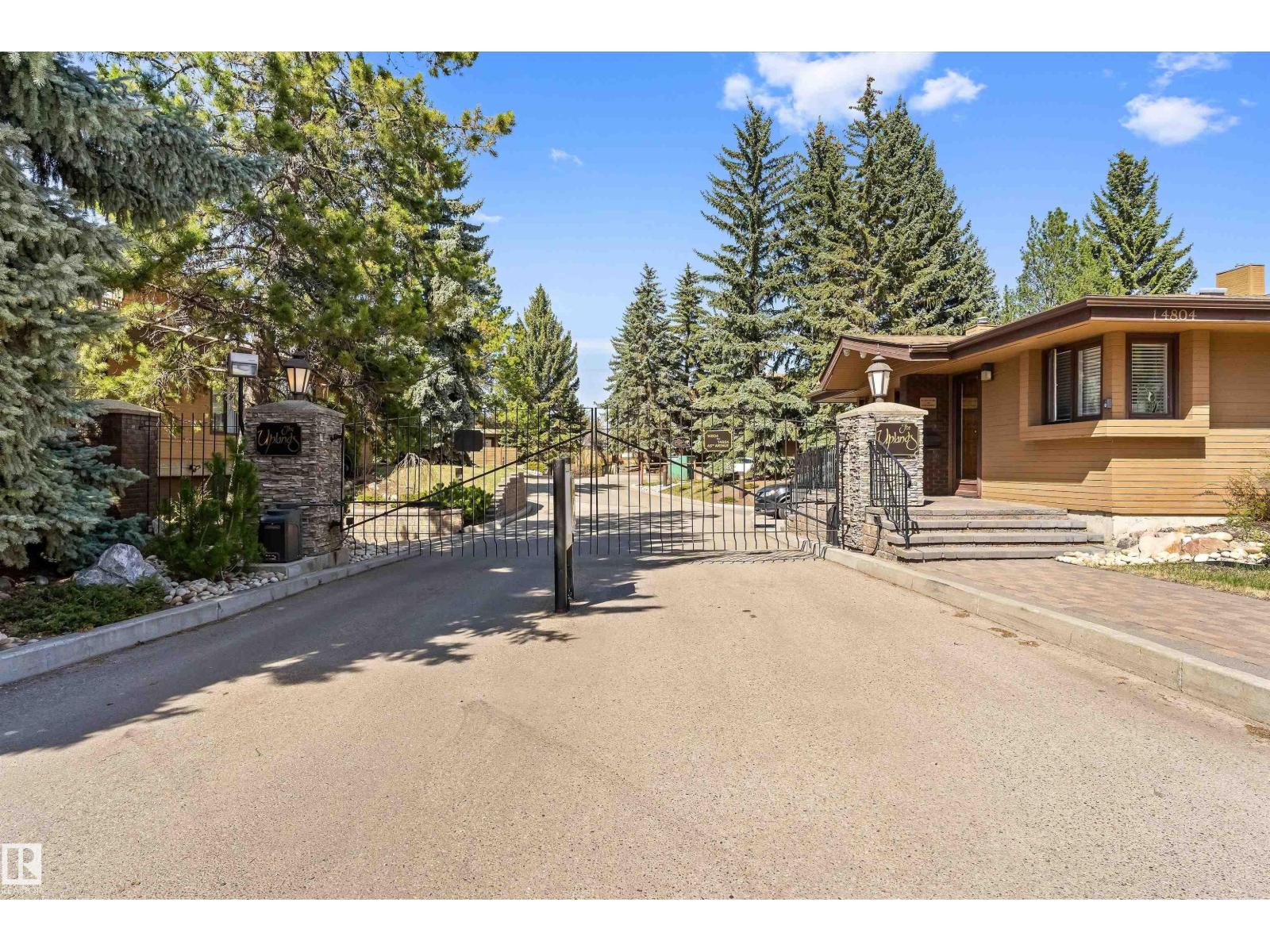#7 14824 45 AV NW - 60