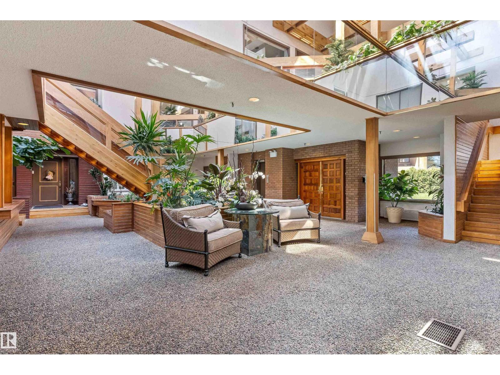 #7 14824 45 AV NW - 54