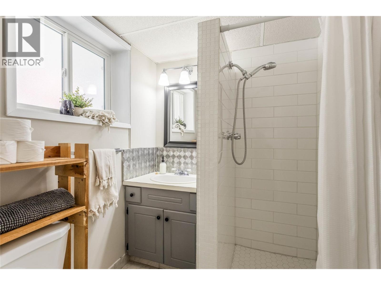1385 Orchard Drive, Kelowna
