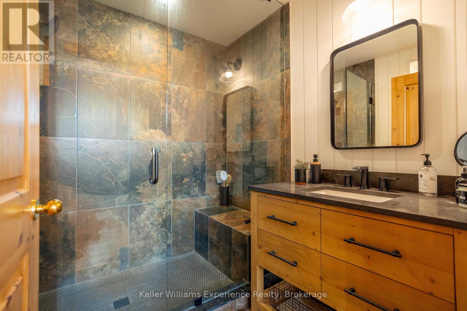 1317 WEST LIONSHEAD ROAD - 16