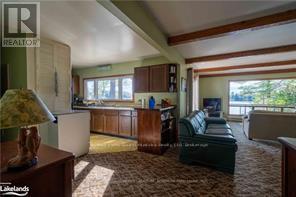 7 & 9 EAST POINT DRIVE - 34