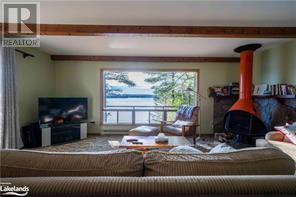 7 & 9 EAST POINT DRIVE - 38