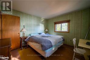 7 & 9 EAST POINT DRIVE - 48
