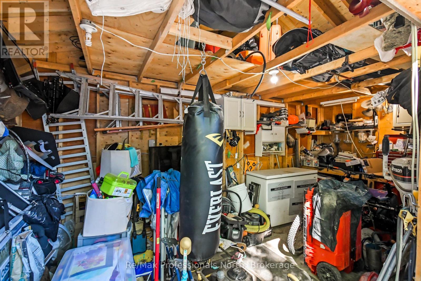 550 PINEDALE ROAD - 18