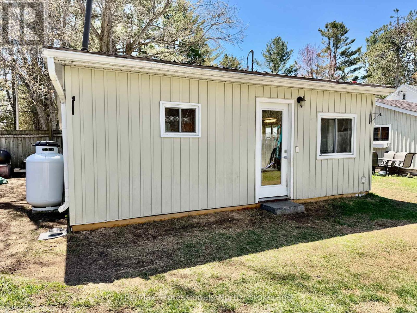 550 PINEDALE ROAD - 23