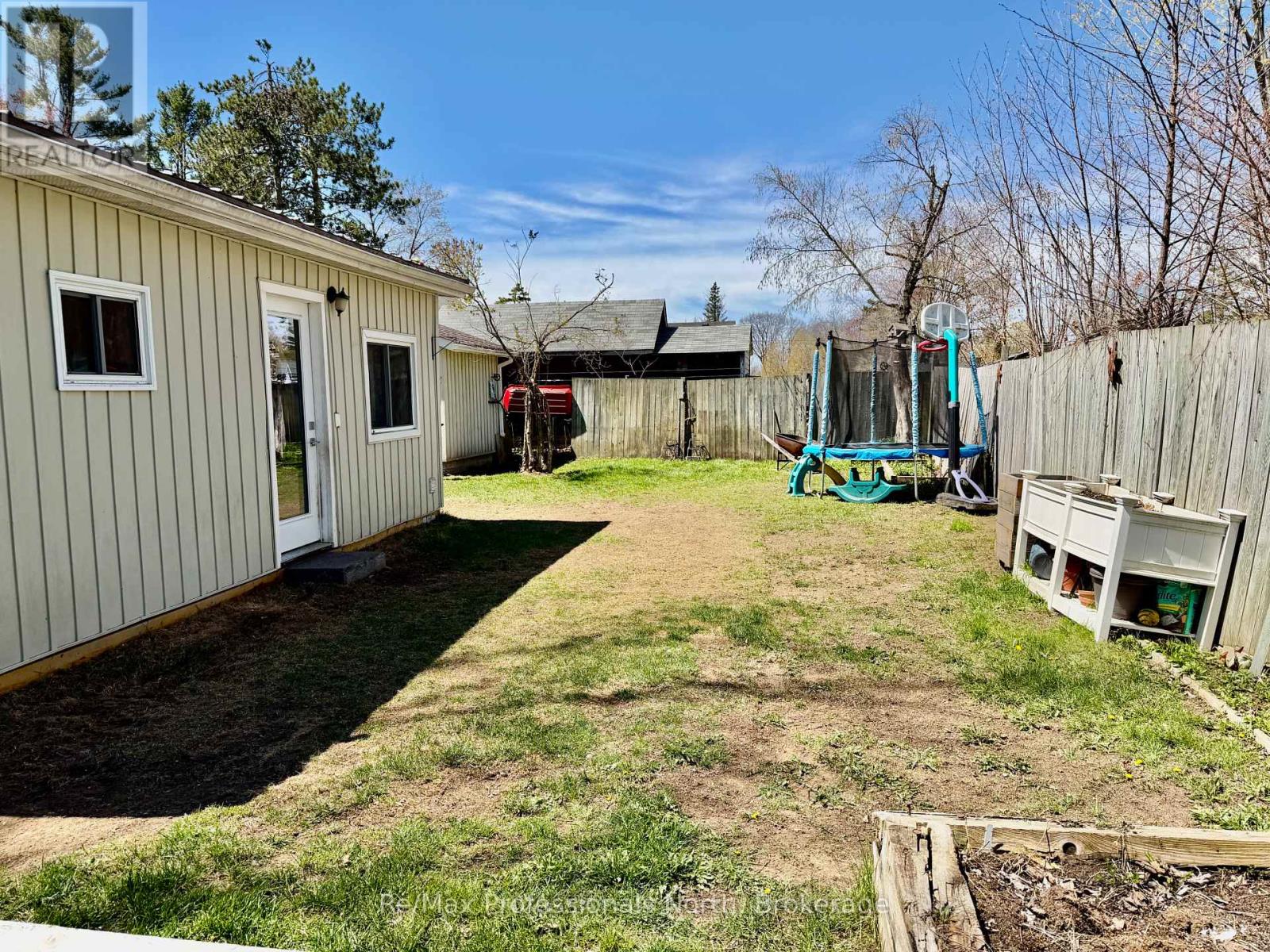 550 PINEDALE ROAD - 26