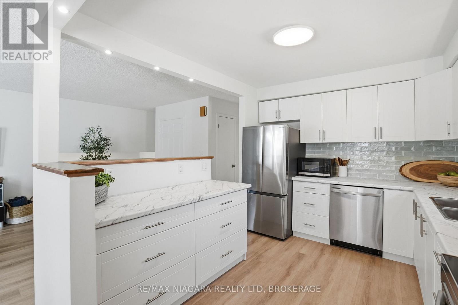 129 ELMA STREET - 15