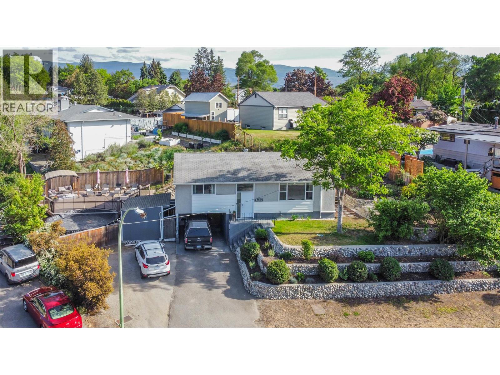 1385 Orchard Drive - 48