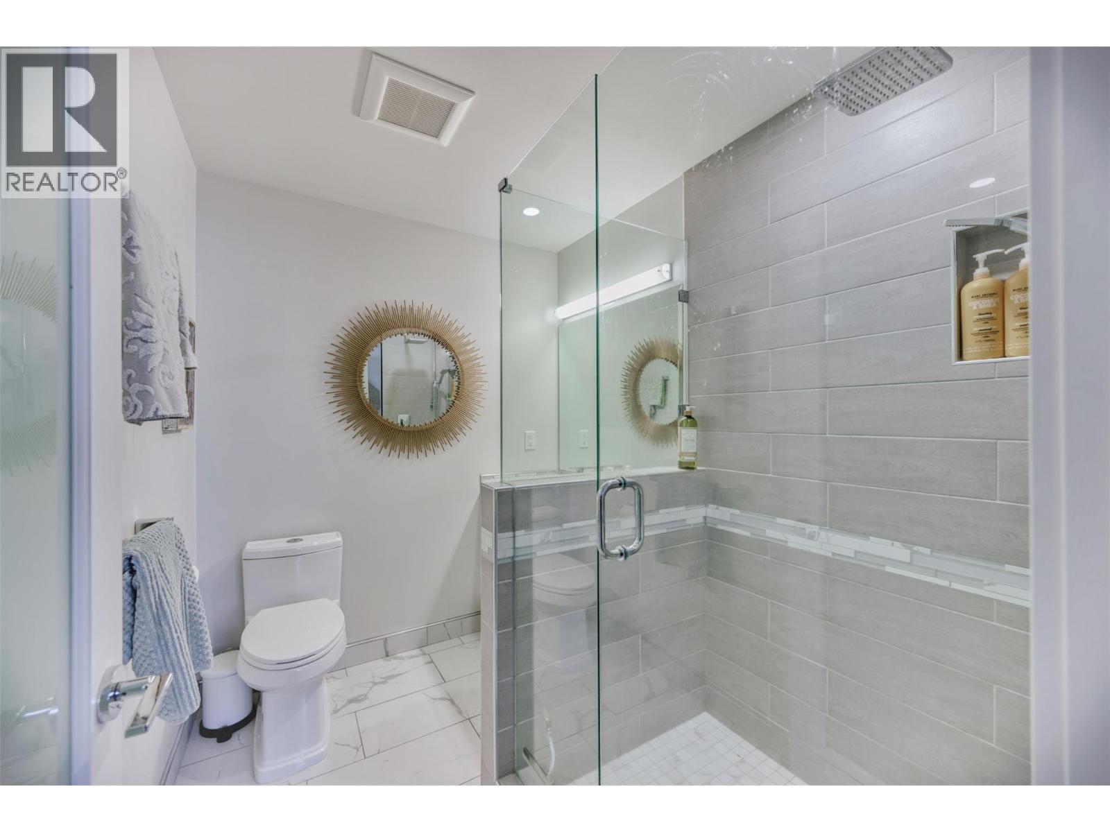 #201 6805 COTTONWOOD Drive - 20